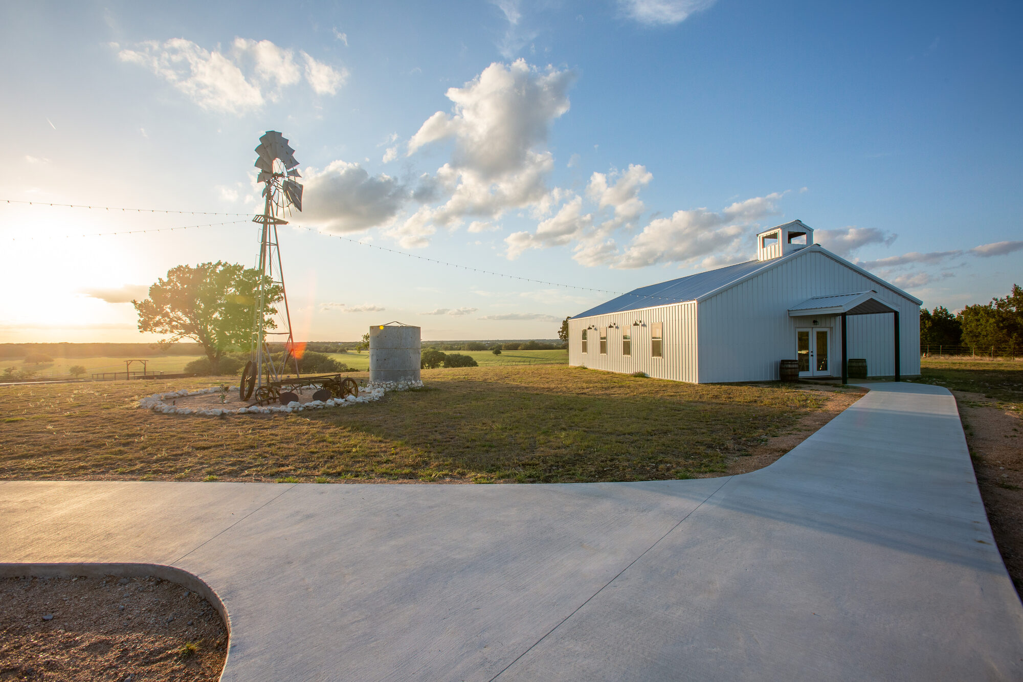 The Dogwood Barn at G5 Ranch at golden hour in Milledgeville Georgia